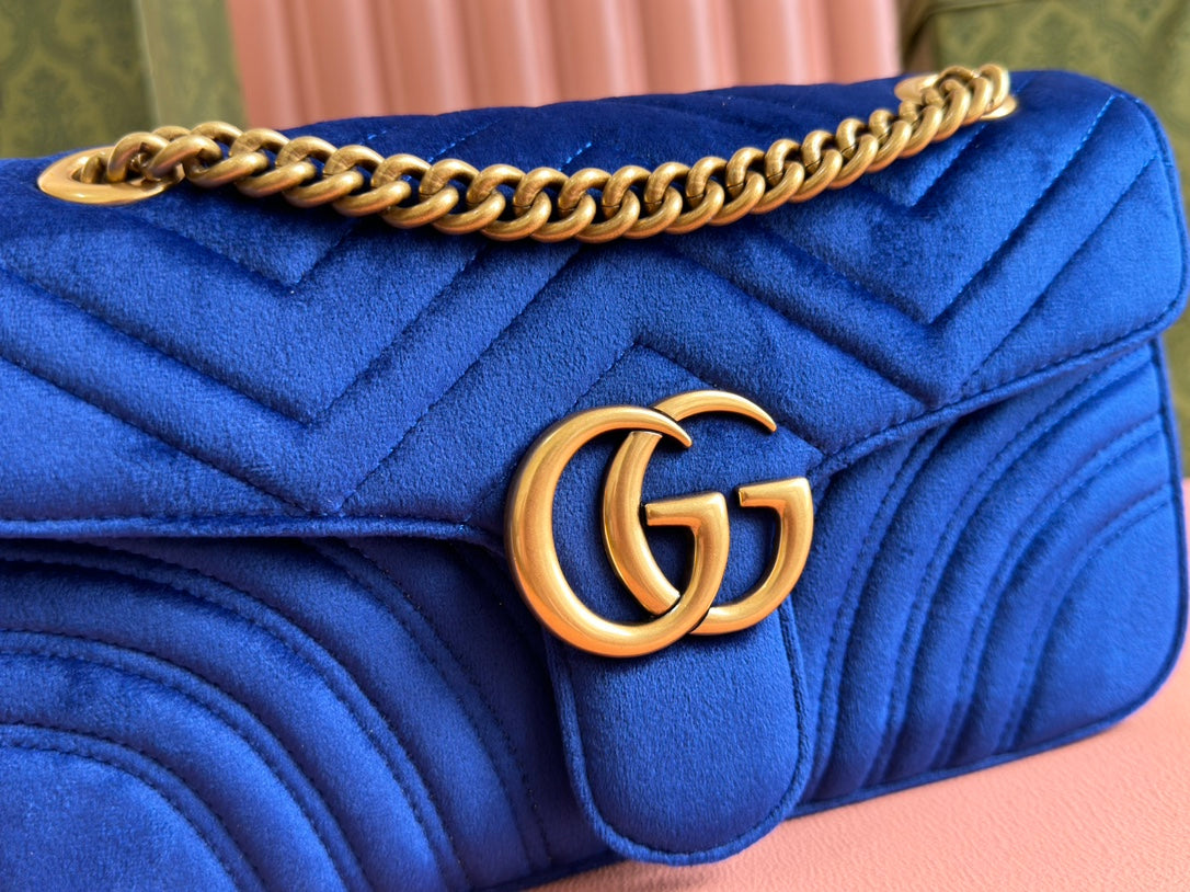 GUCCI 25S GG MARMONT 26 CM IN DARK BLUE VELVET WITH GOLD HARDWARE