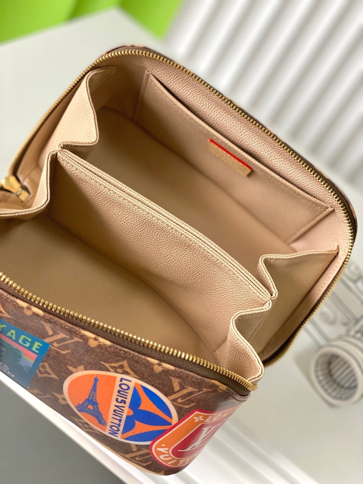 COMPARTMENTS 24 IN BROWN MONOGRAM CANVAS WITH GOLD LOCK