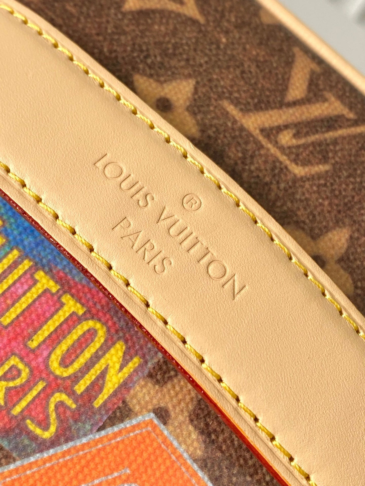 COMPARTMENTS 24 IN BROWN MONOGRAM CANVAS WITH GOLD LOCK