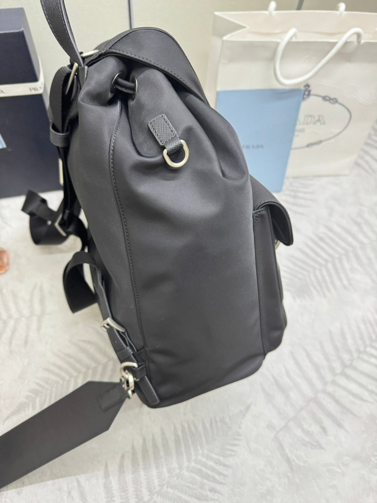 PRADA 25S MEDIUM RE-NYLON BACKPACK 39 IN BLACK WITH POUCH